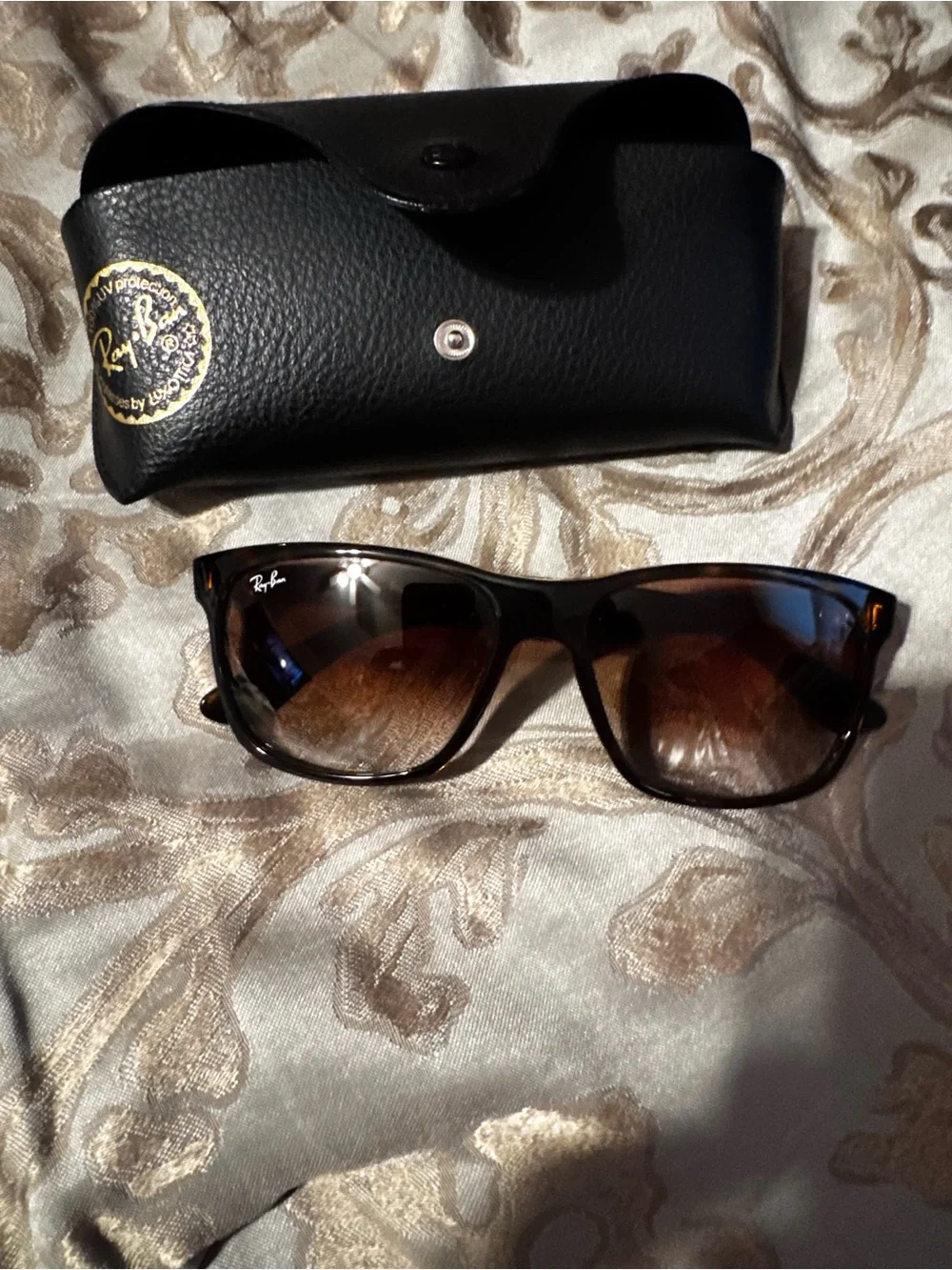 Sunglasses - unisex Ray-Ban glasses